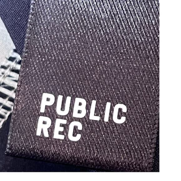 Public Rec Men's Size 30 x 32 Tan Straight Leg Vacation Athleisure Golf Pants - Picture 3 of 10